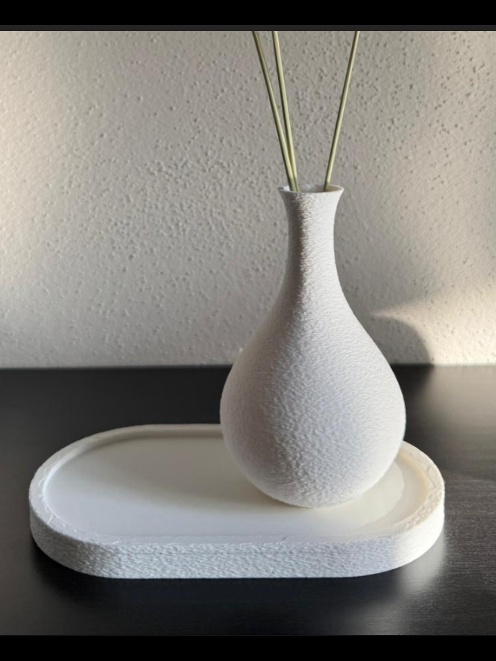 Textured White 3d Printed Vase with Matching Tray